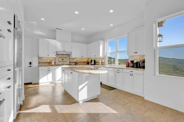 30809 Chateau Haut Briant, Bonsall, CA 92003