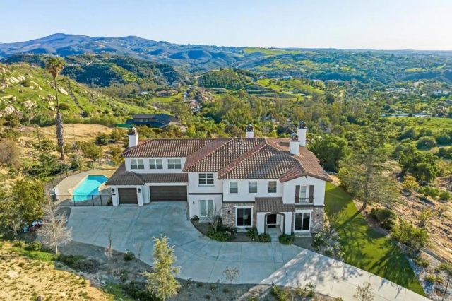 30809 Chateau Haut Briant, Bonsall, CA 92003