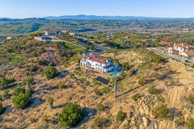 30809 Chateau Haut Briant, Bonsall, CA 92003