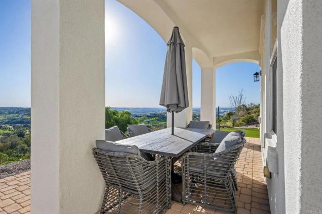 30809 Chateau Haut Briant, Bonsall, CA 92003