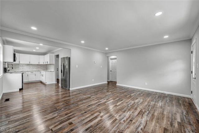 23928 Knickerbocker Road, Bay Village, OH 44140