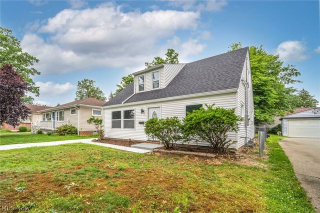 23928 Knickerbocker Road, Bay Village, OH 44140