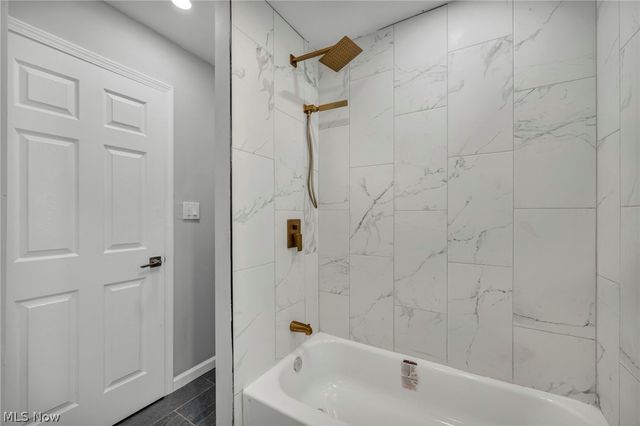 23928 Knickerbocker Road, Bay Village, OH 44140