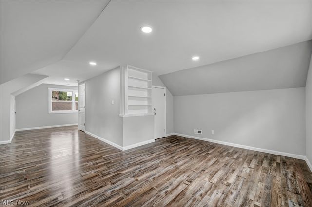 23928 Knickerbocker Road, Bay Village, OH 44140