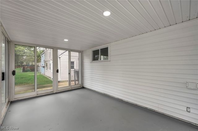 23928 Knickerbocker Road, Bay Village, OH 44140