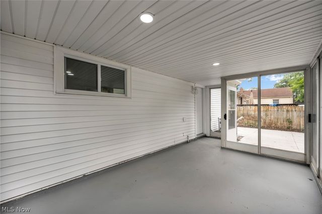 23928 Knickerbocker Road, Bay Village, OH 44140