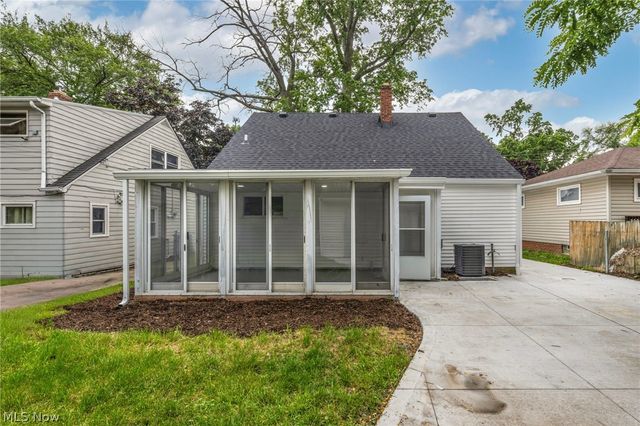 23928 Knickerbocker Road, Bay Village, OH 44140