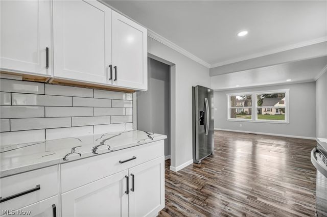 23928 Knickerbocker Road, Bay Village, OH 44140