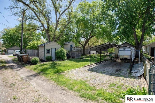 4934 Knox Street, Lincoln, NE 68504