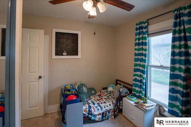 4934 Knox Street, Lincoln, NE 68504