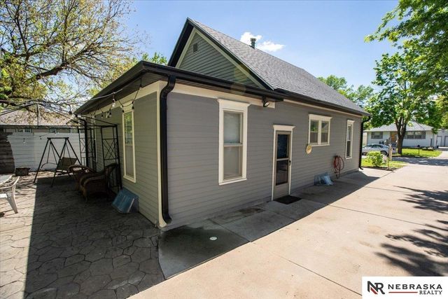 4934 Knox Street, Lincoln, NE 68504