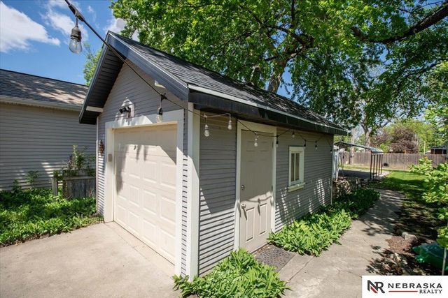 4934 Knox Street, Lincoln, NE 68504