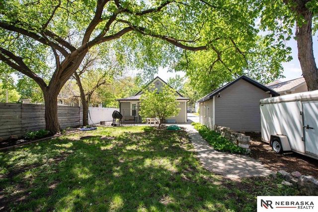 4934 Knox Street, Lincoln, NE 68504