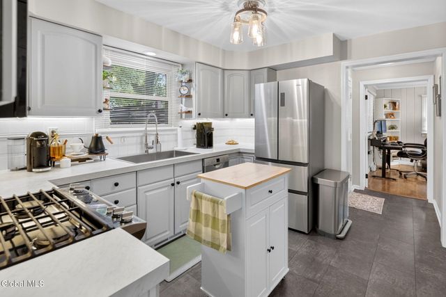 1934 Clifton Park Road, Niskayuna, NY 12309
