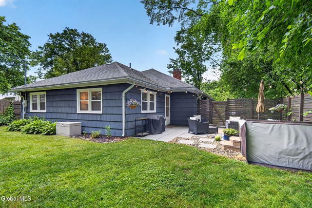 1934 Clifton Park Road, Niskayuna, NY 12309