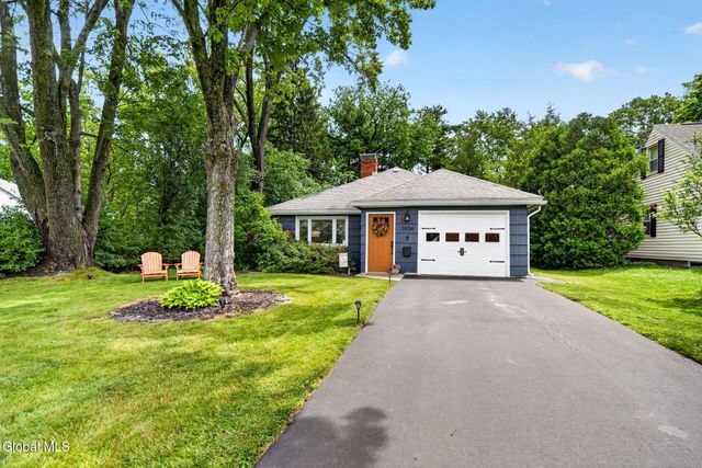 1934 Clifton Park Road, Niskayuna, NY 12309
