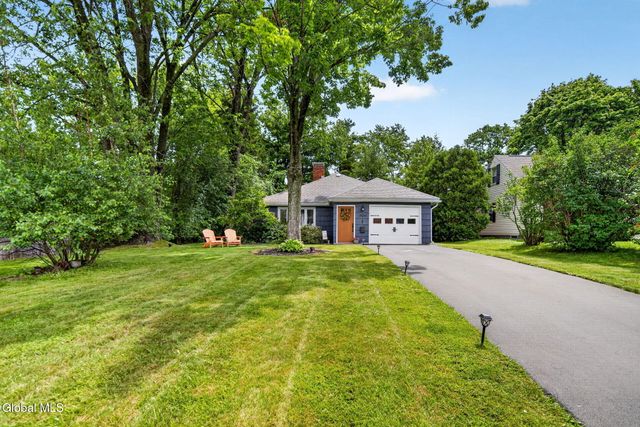 1934 Clifton Park Road, Niskayuna, NY 12309