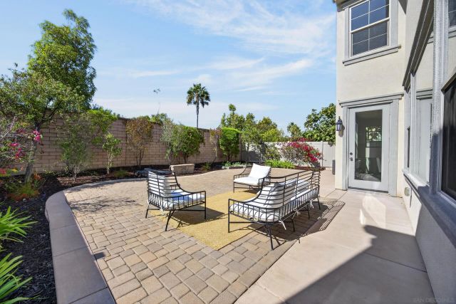 13516 Peach Tree Way, San Diego, CA 92130