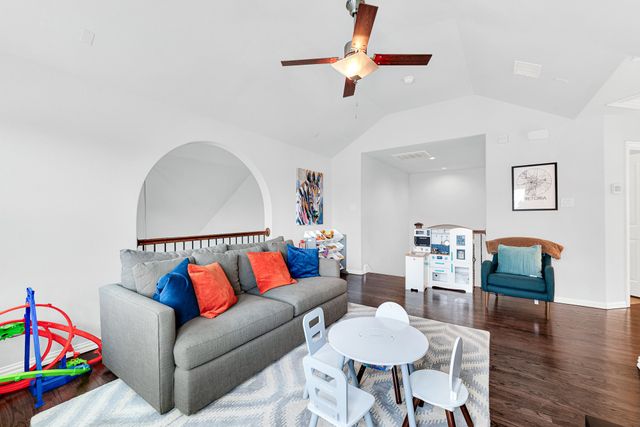 2248 Hidalgo Drive, Carrollton, TX 75010