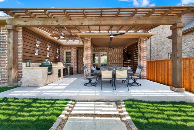 2248 Hidalgo Drive, Carrollton, TX 75010