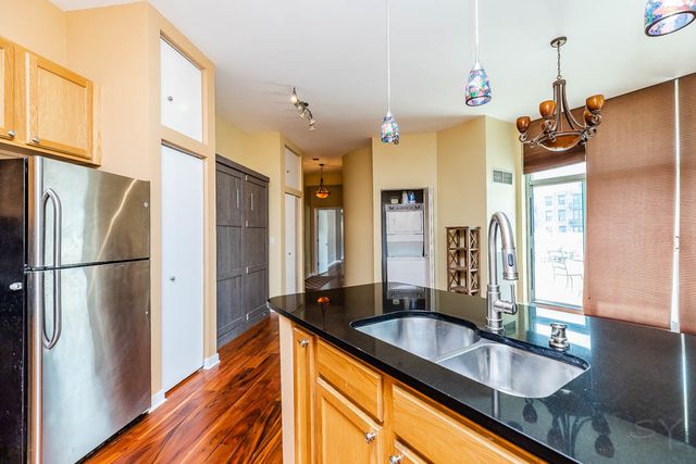 1600 S Indiana Avenue 501, Chicago, IL 60605