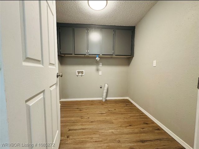 400 Peters Street, Poteau, OK 74953