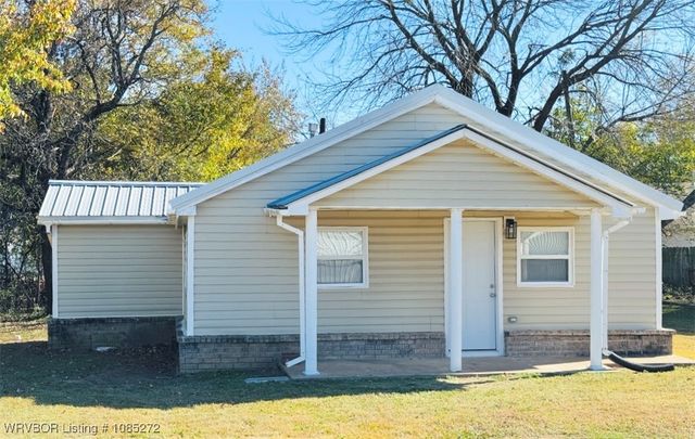 400 Peters Street, Poteau, OK 74953