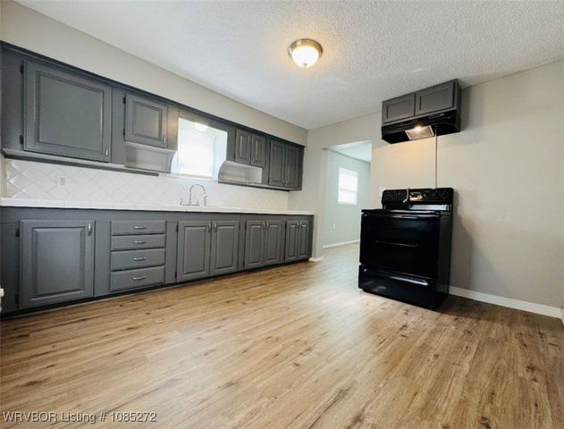 400 Peters Street, Poteau, OK 74953