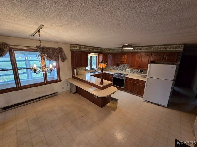 185 Center Street, Lockport City, NY 14094