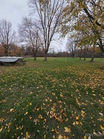 185 Center Street, Lockport City, NY 14094