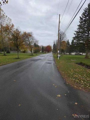 185 Center Street, Lockport City, NY 14094