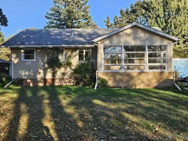 185 Center Street, Lockport City, NY 14094