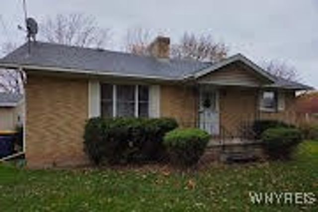 185 Center Street, Lockport City, NY 14094