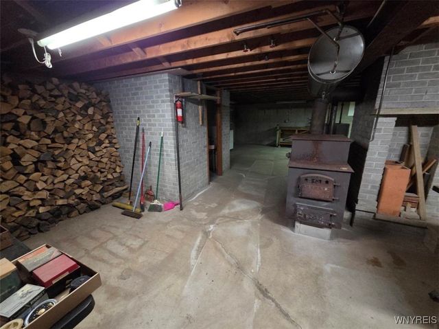 185 Center Street, Lockport City, NY 14094