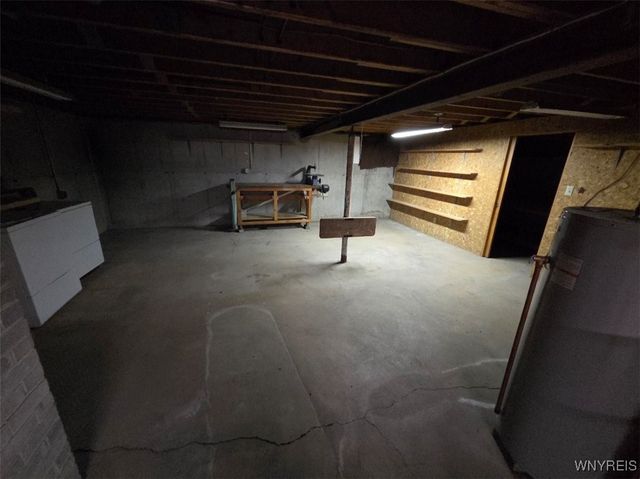 185 Center Street, Lockport City, NY 14094