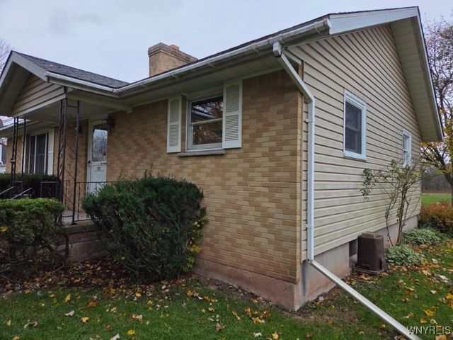 185 Center Street, Lockport City, NY 14094
