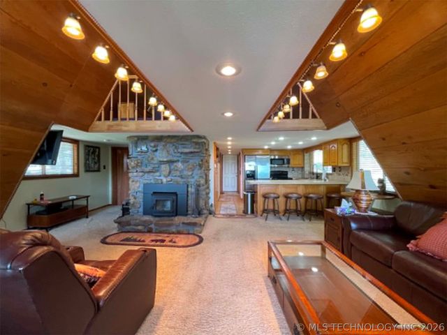 18243 W Running Springs Road, Park Hill, OK 74451