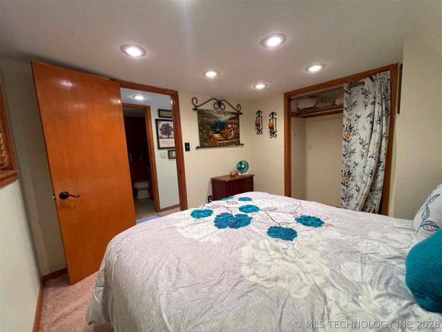 18243 W Running Springs Road, Park Hill, OK 74451