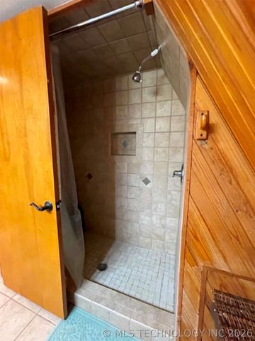 18243 W Running Springs Road, Park Hill, OK 74451