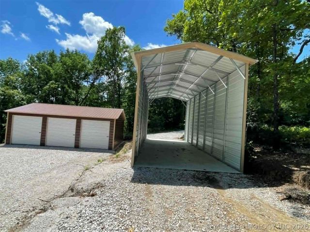 18243 W Running Springs Road, Park Hill, OK 74451