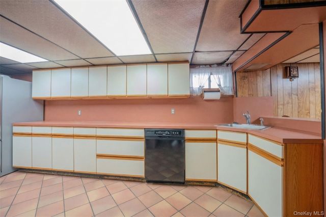 49-58 Utopia Parkway, Fresh Meadows, NY 11365