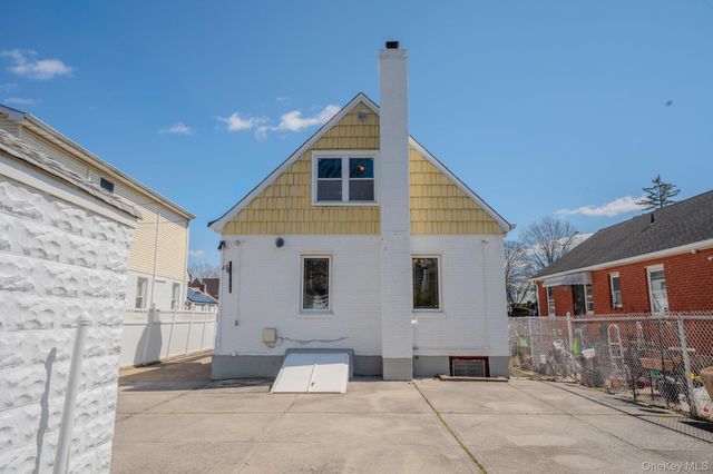 49-58 Utopia Parkway, Fresh Meadows, NY 11365