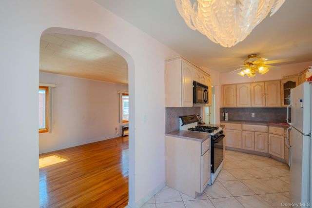 49-58 Utopia Parkway, Fresh Meadows, NY 11365