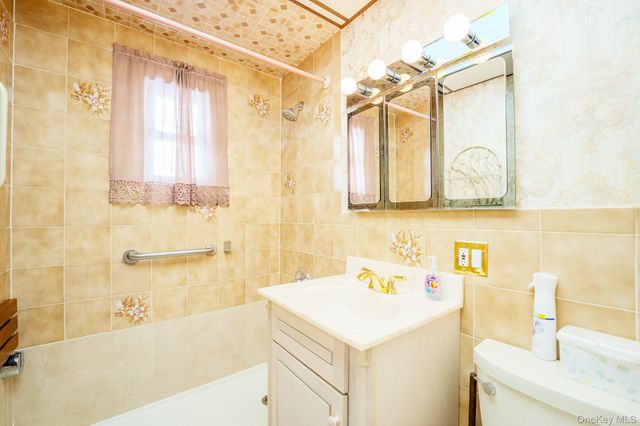 49-58 Utopia Parkway, Fresh Meadows, NY 11365