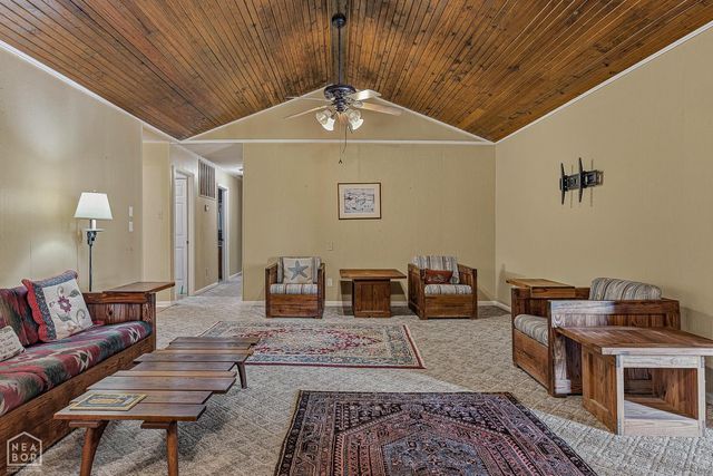 5617 Crowleys Ridge Road, Jonesboro, AR 72404