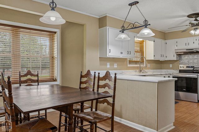 5617 Crowleys Ridge Road, Jonesboro, AR 72404