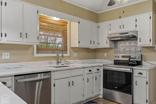 5617 Crowleys Ridge Road, Jonesboro, AR 72404