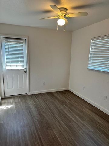 16801 N 26th Street 17, Phoenix, AZ 85032