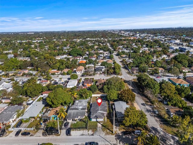 811 NW 112th St, Miami, FL 33168