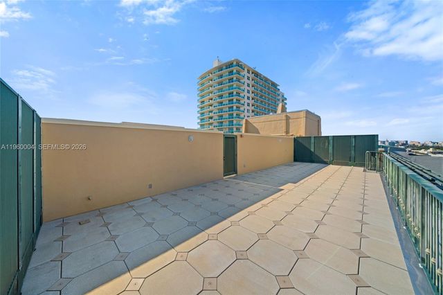 2951 S Bayshore Dr PH-3, Miami, FL 33133